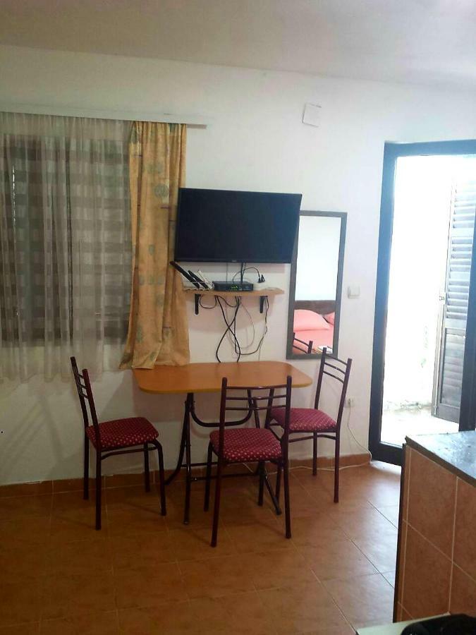 Apartments Ceca تيفات المظهر الخارجي الصورة