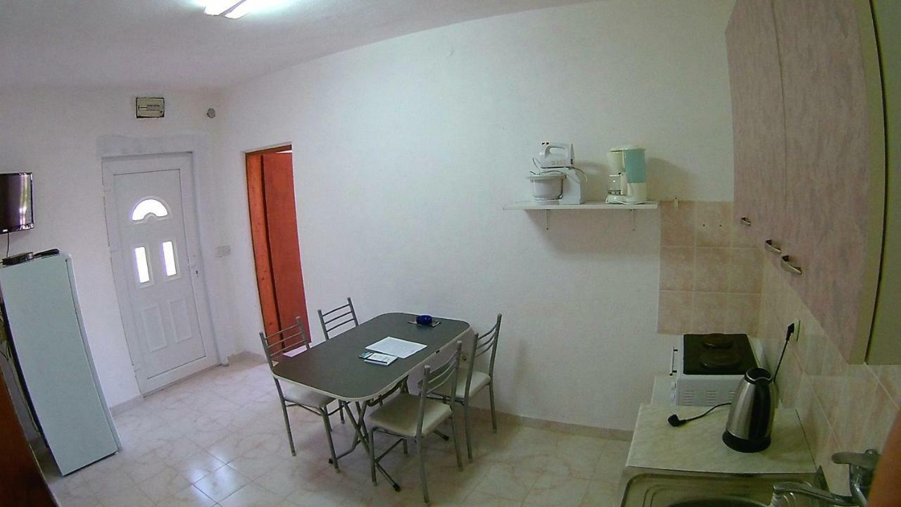Apartments Ceca تيفات المظهر الخارجي الصورة