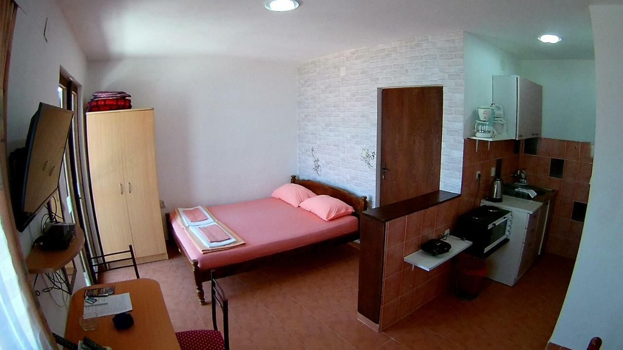 Apartments Ceca تيفات المظهر الخارجي الصورة