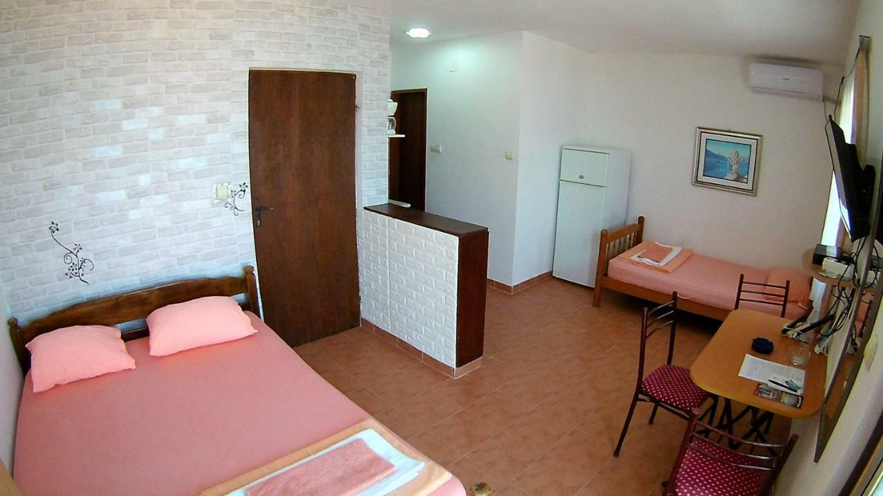Apartments Ceca تيفات المظهر الخارجي الصورة